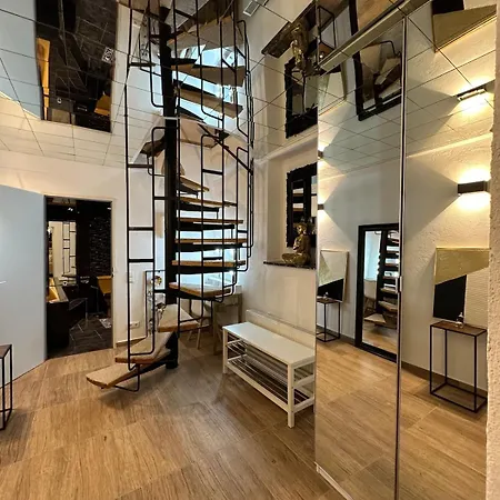 With Garden & 2 Bathrooms Apartment